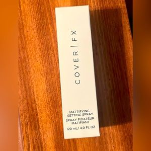 Cover FX Mattifying Setting Spray